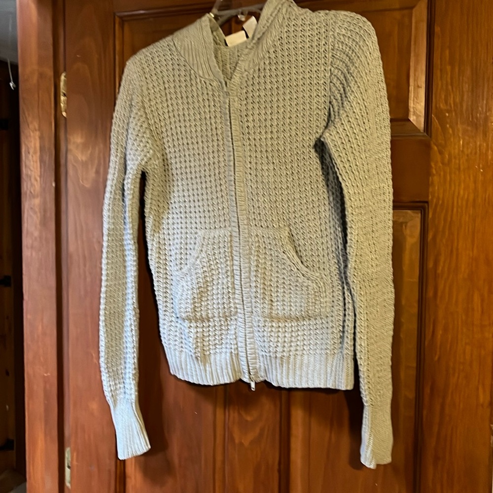 Daytrip grey hooded sweater size medium
